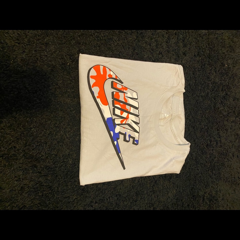 Nike Short Sleeve Tee